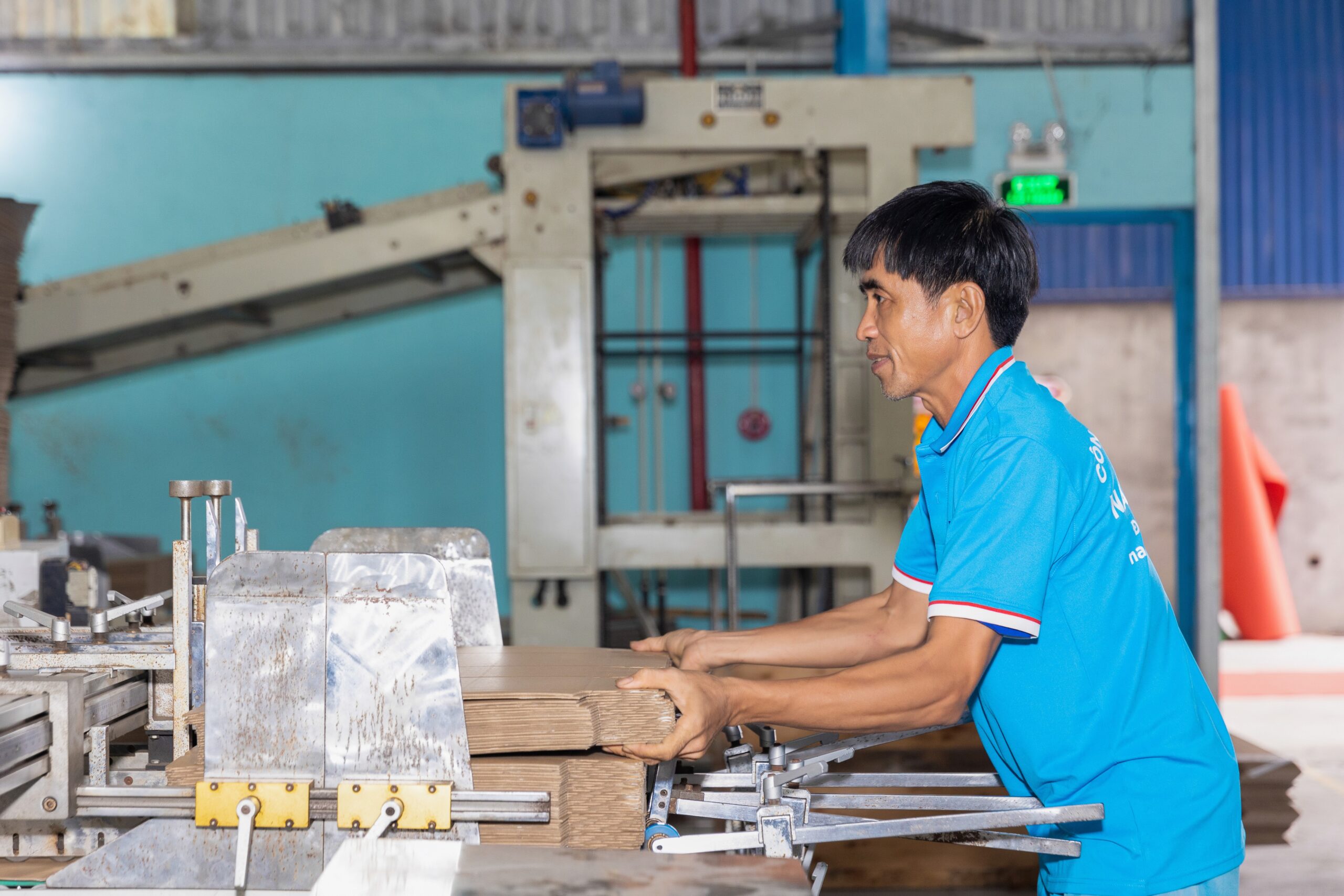 Ưu điểm khi sử dụng máy bồi thùng carton